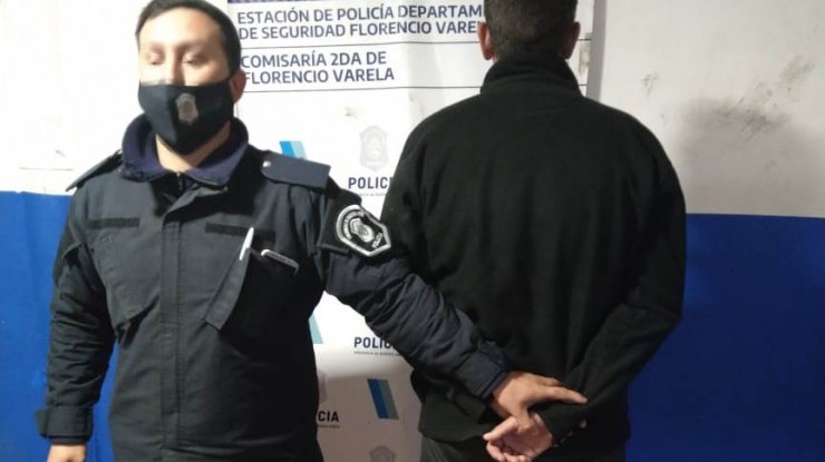 Una mujer apareció ahorcada en su casa